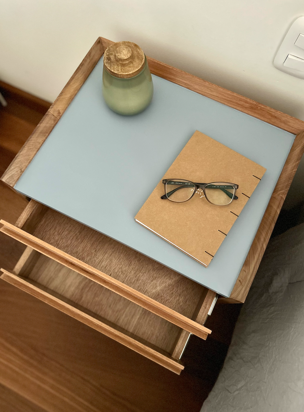 Mesa de Noche MOSSEL