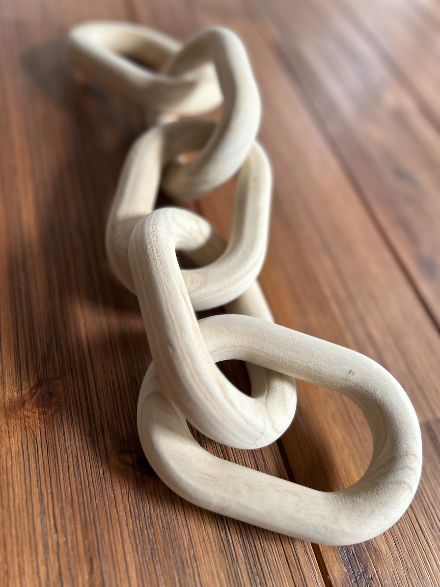 Cadena en madera MAR