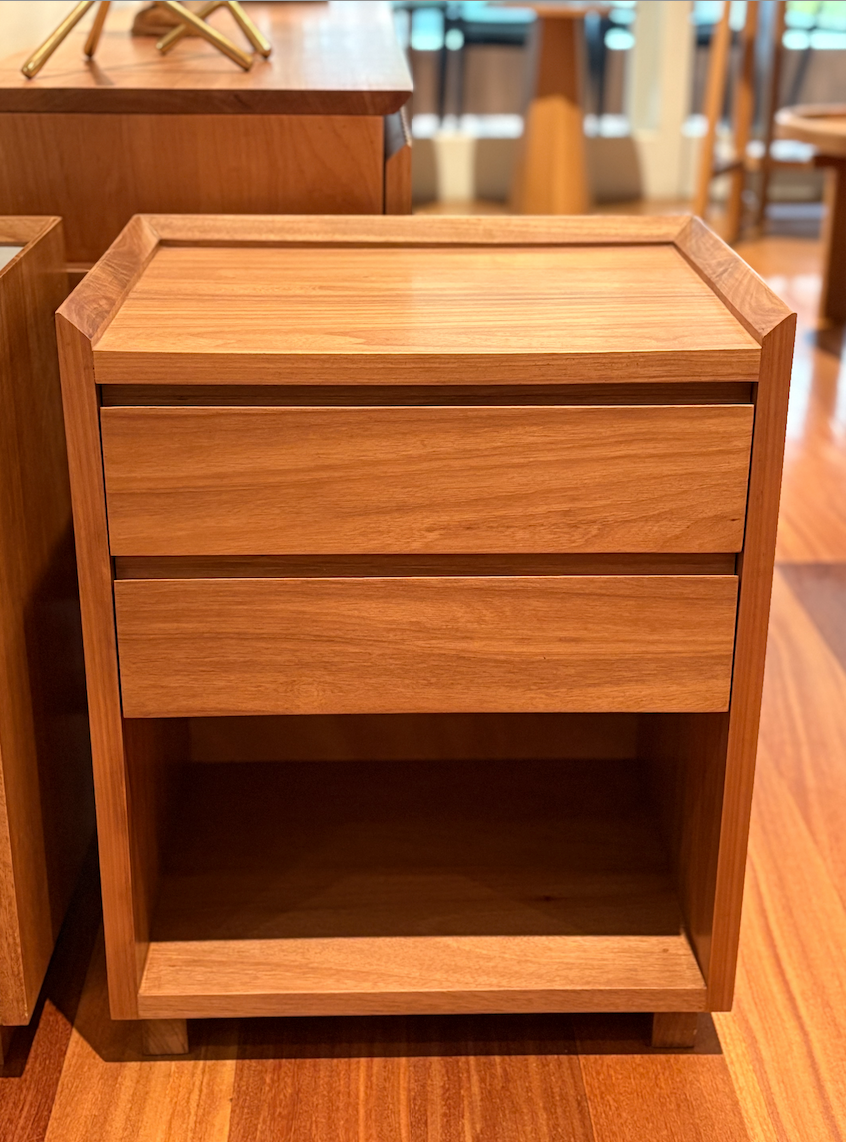 Mesa de Noche MOSSEL