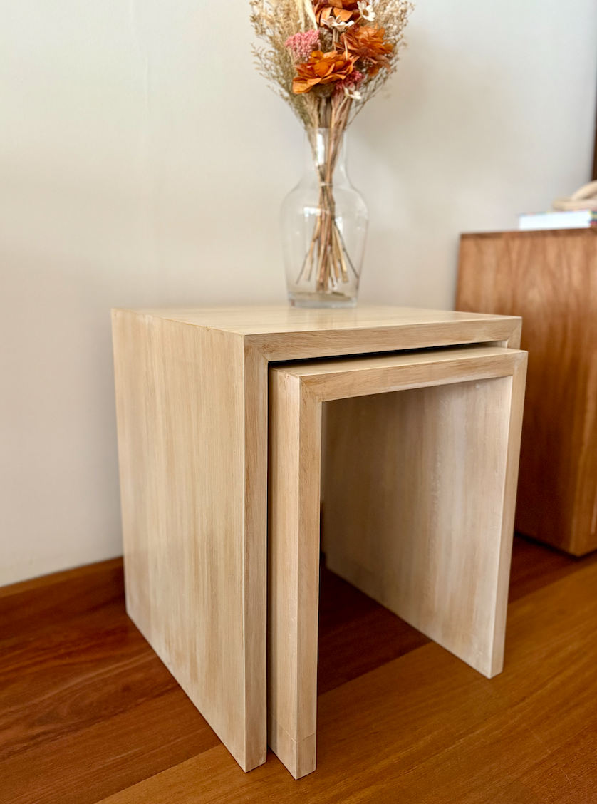 Mesas Auxilares NIDO